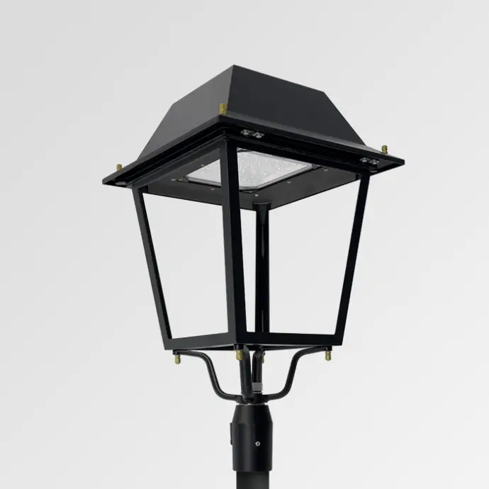 Lanternier Carandini modèle CP4 en fixation verticale 3/4 GAS, luminaire LED décoratif pour éclairage public