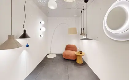 Showroom Win4LED, mur d'appliques et de suspensions