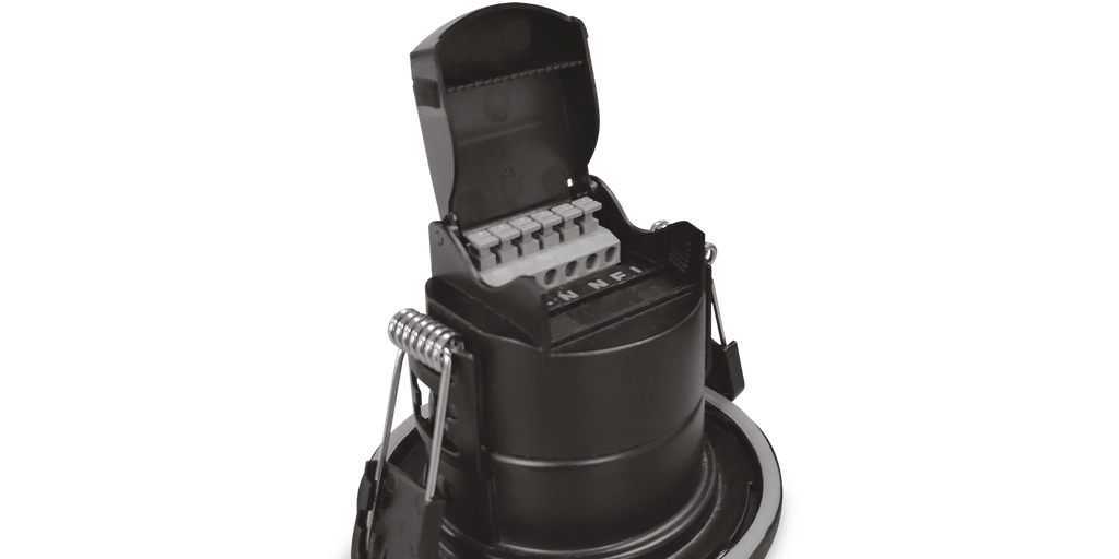Downlight HECTOR, IP65, CCT, encastr. Ø68mm, finition blanc