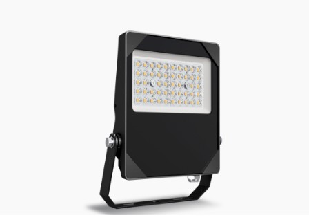 Projecteur LUIZA 2, 50W IP66 IK08 150lm/W 110° 3000K Noir